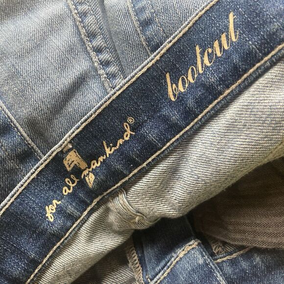 7 for All Mankind Women's Blue Bootcut Jeans Size 28X34 Long Distressed Western - Picture 10 of 10